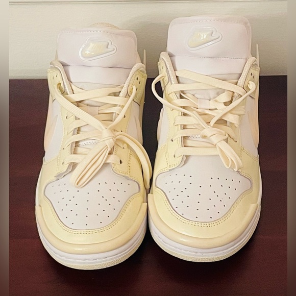 BNWOB Unisex Nike Dunk Low Twist Coconut Milk Guava Ice DZ2794-104 Sz 11W/9.5M - Picture 1 of 16